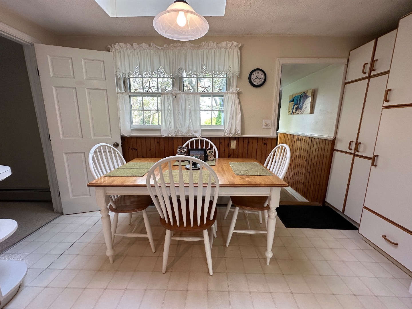 84 Pine Tree Road Vineyard Haven, MA 02568 - Photo 13 of 31 Gallery Image 13
