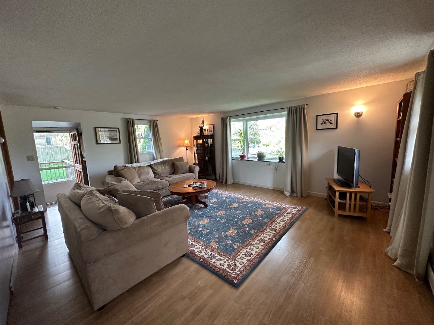 84 Pine Tree Road Vineyard Haven, MA 02568 - Photo 9 of 31 Gallery Image 9