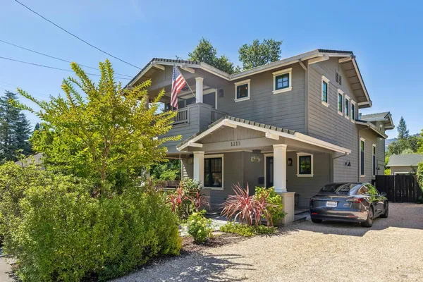 $2,995,000 | 1213 Stockton Street, St. Helena, CA 94574