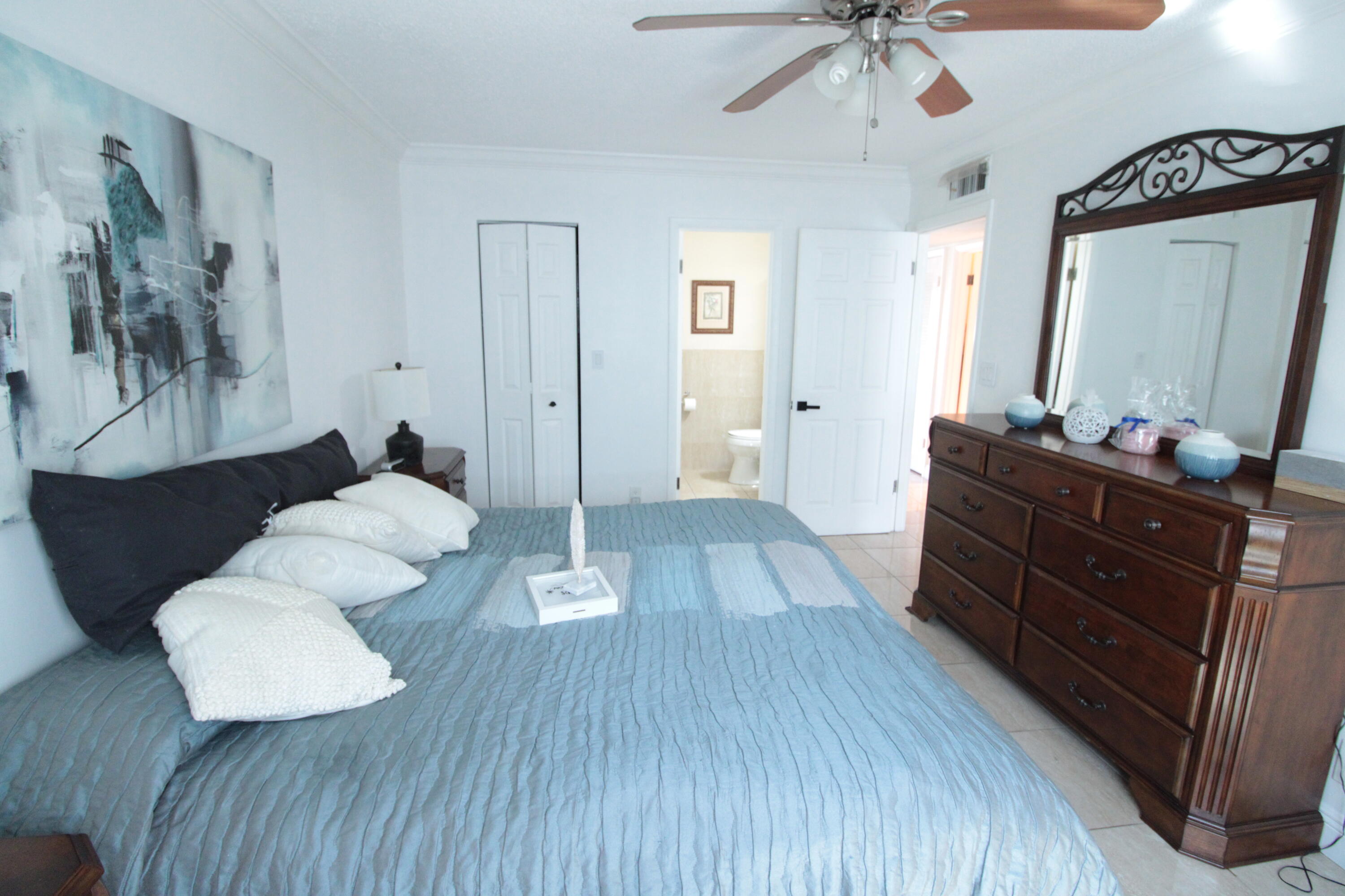 5300 Washington Street, Unit P236 Hollywood, FL 33021 - Photo 11 of 26 IMG_3424