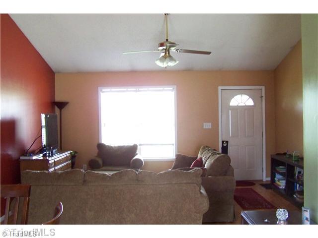 2200 Farrell Road Mebane, NC 27302 - Photo 3 of 13 Living Room.