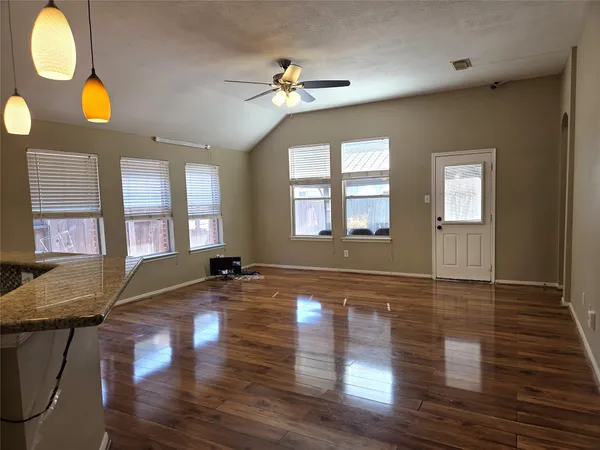 $2,100 | 19031 Golden Heath Lane, Richmond, TX 77407