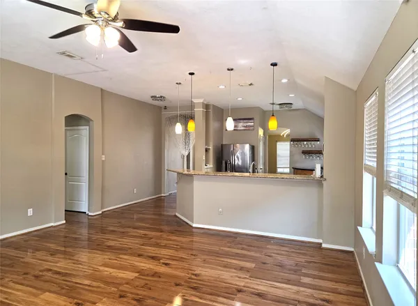 $2,100 | 19031 Golden Heath Lane, Richmond, TX 77407