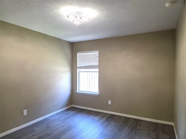 $2,100 | 19031 Golden Heath Lane, Richmond, TX 77407