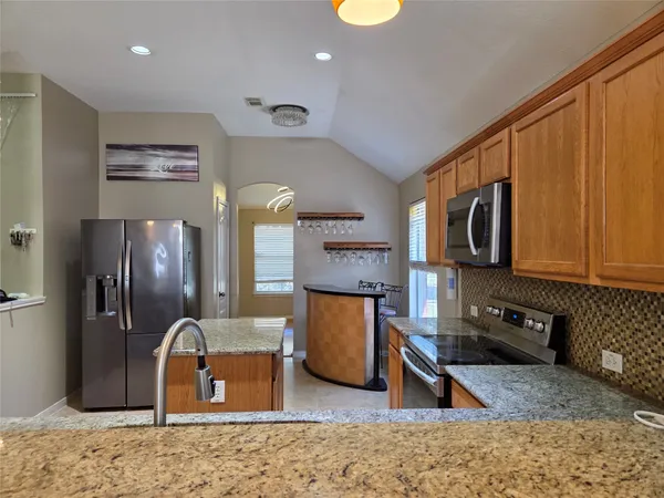$2,100 | 19031 Golden Heath Lane, Richmond, TX 77407