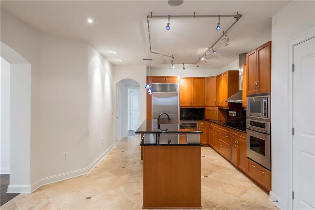 2828 Peachtree Road Northwest, Unit 1903 Atlanta, GA 30305 - Photo 14 of 37