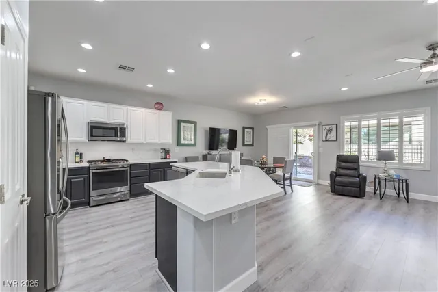 $2,195 | 2538 Venus Star Street, Henderson, NV 89044