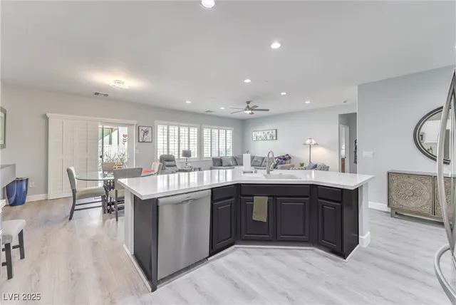 $2,195 | 2538 Venus Star Street, Henderson, NV 89044