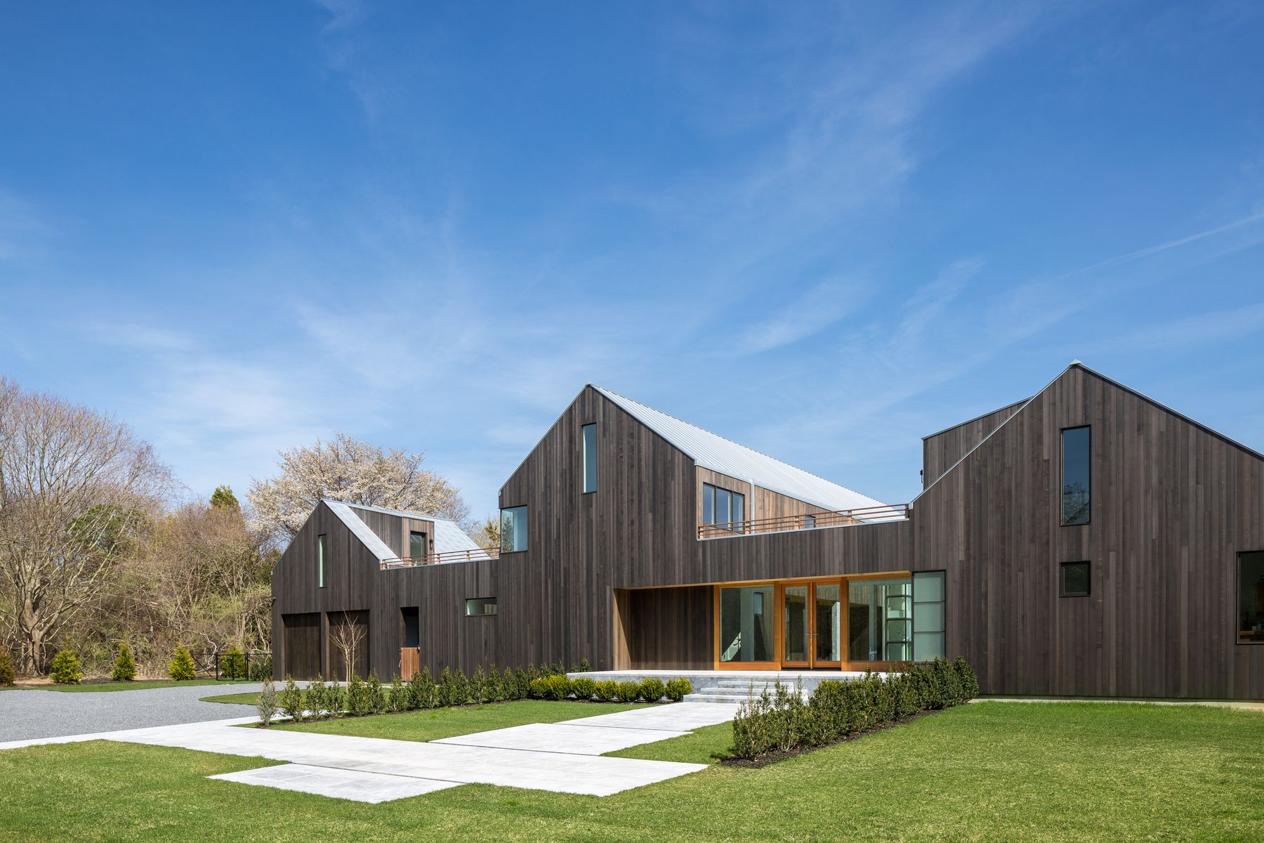 16 Fieldview Lane East Hampton, NY 11937 - Photo 2 of 25