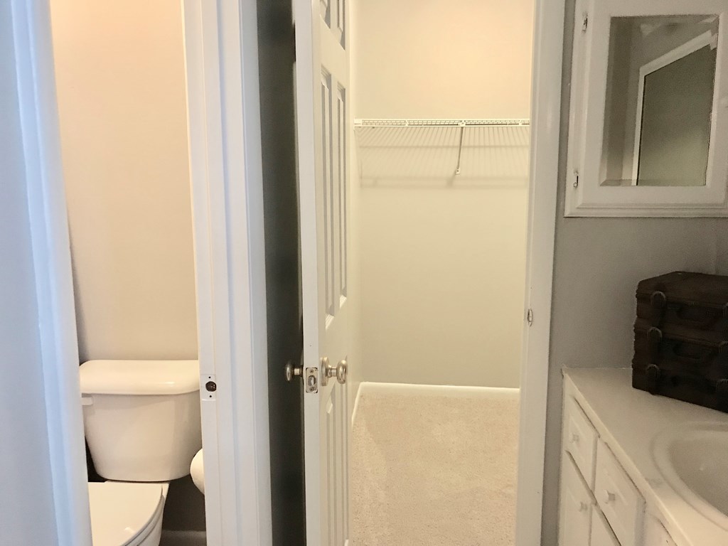 102 Valley Ridge Drive Perry, GA 31069 - Photo 19 of 25 a bathroom with a sink and a toilet
