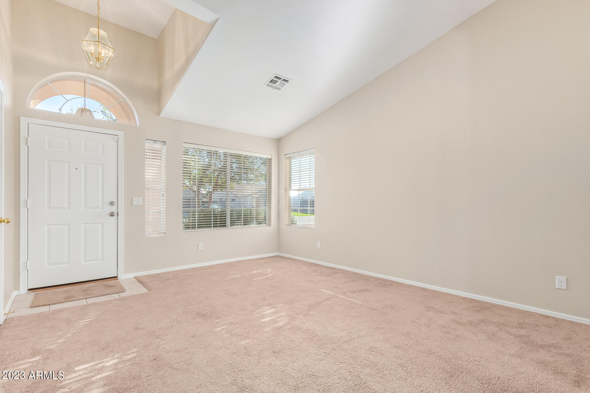 2182 East Ranch Court Gilbert, AZ 85296 - Photo 11 of 37 11 - Ranch 2182