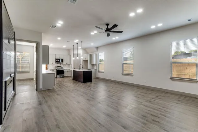 $708,500 | 917 South Carroll Avenue, Dallas, TX 75223