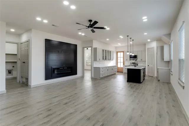 $708,500 | 917 South Carroll Avenue, Dallas, TX 75223