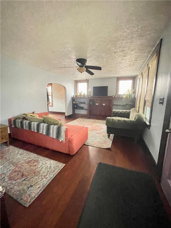 462 Mecklem Avenue Rochester, PA 15074 - Photo 5 of 18 a living room with furniture and a rug