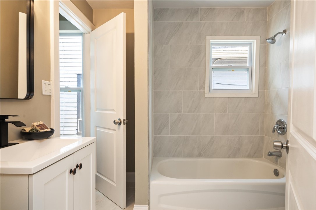 69 Diem Street Rochester, NY 14620 - Photo 27 of 33