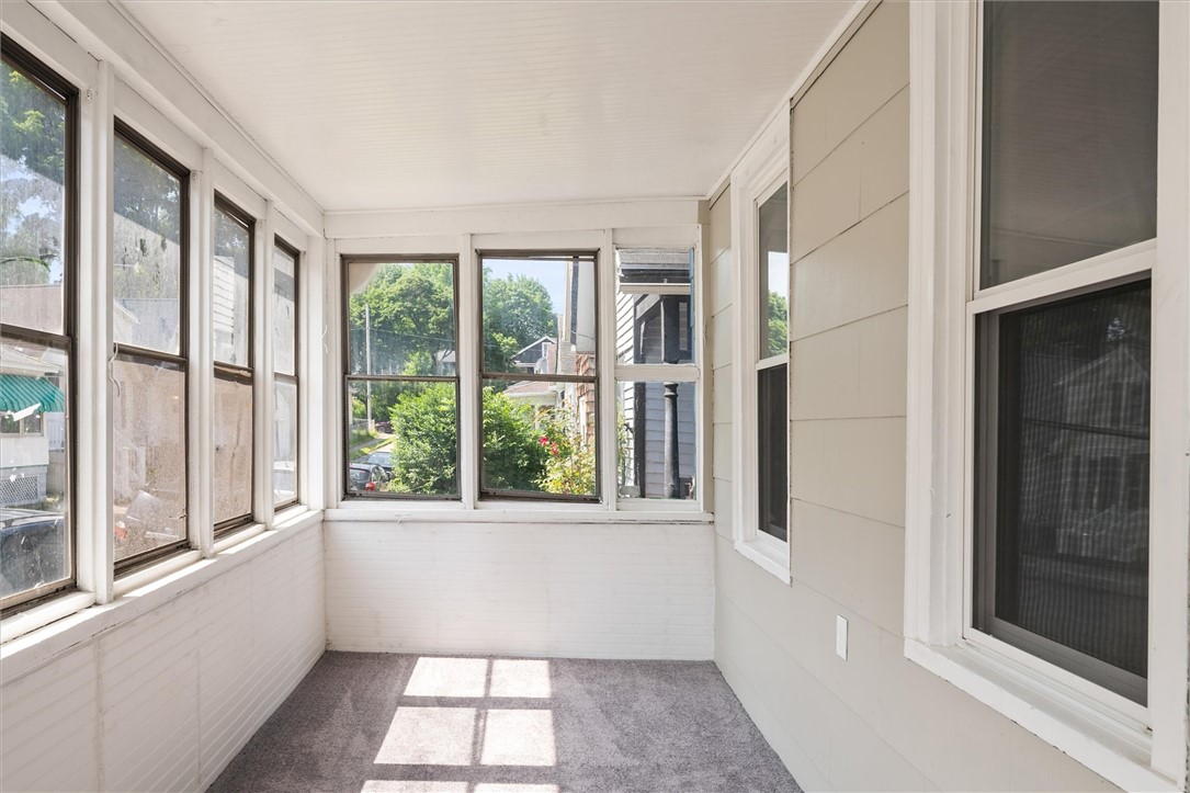 69 Diem Street Rochester, NY 14620 - Photo 3 of 33