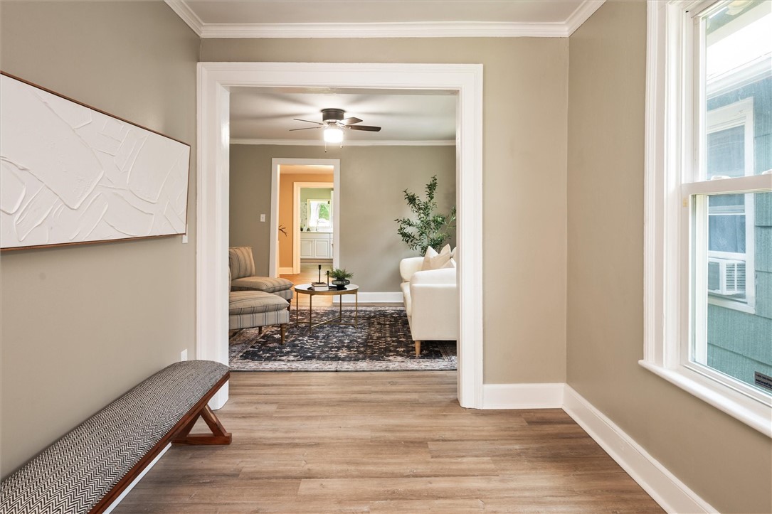 69 Diem Street Rochester, NY 14620 - Photo 4 of 33