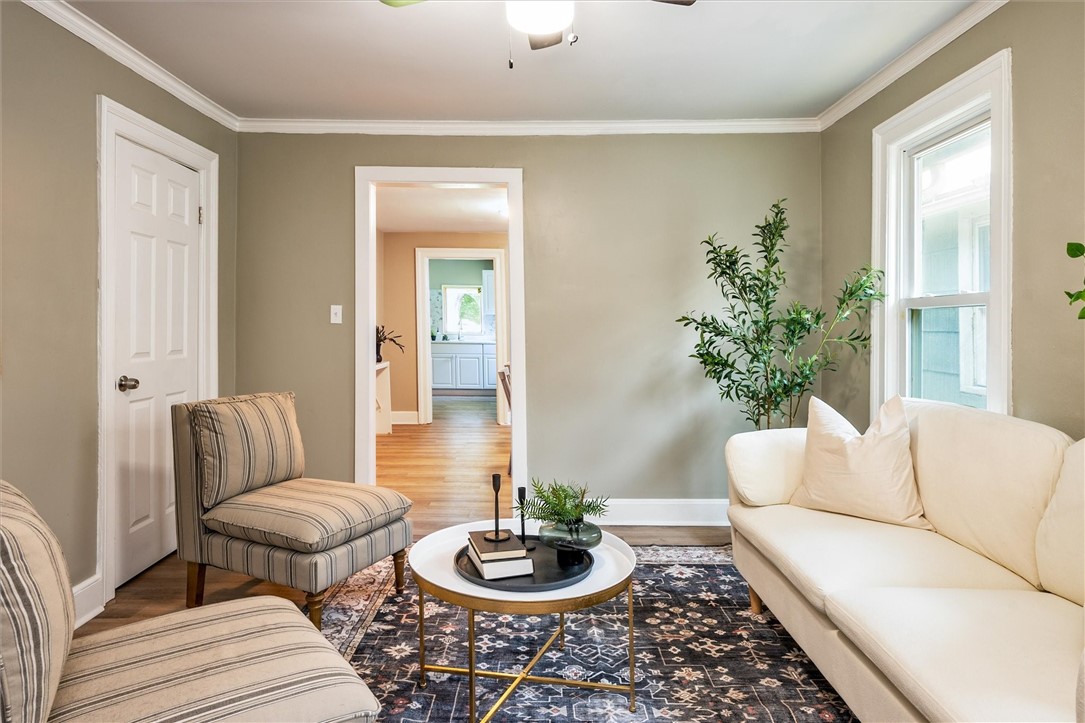 69 Diem Street Rochester, NY 14620 - Photo 6 of 33