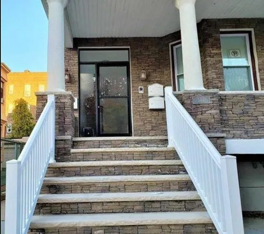 $2,800 | 6 50th Street, Unit 3, Weehawken, NJ 07086