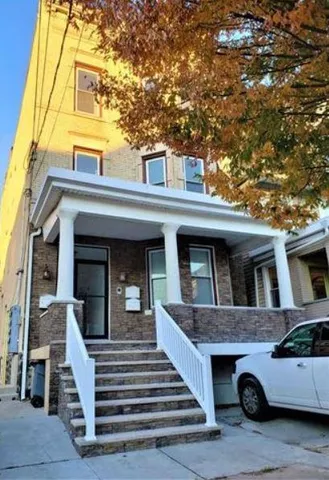 $2,800 | 6 50th Street, Unit 3, Weehawken, NJ 07086