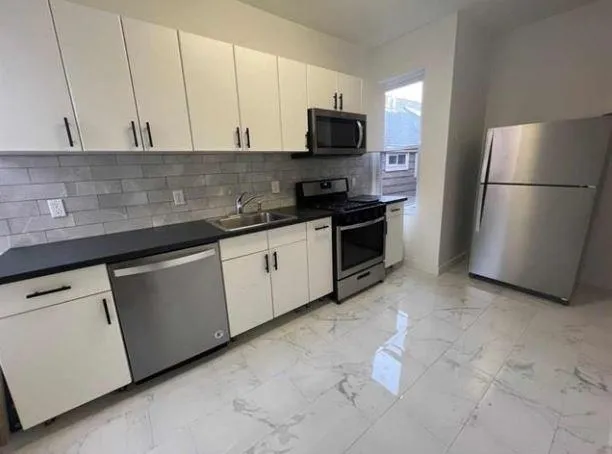 $2,800 | 6 50th Street, Unit 3, Weehawken, NJ 07086