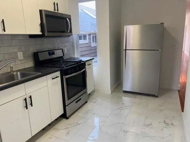 $2,800 | 6 50th Street, Unit 3, Weehawken, NJ 07086
