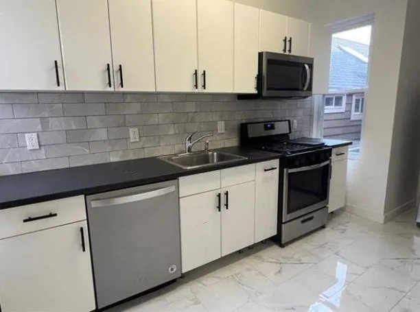 $2,800 | 6 50th Street, Unit 3, Weehawken, NJ 07086
