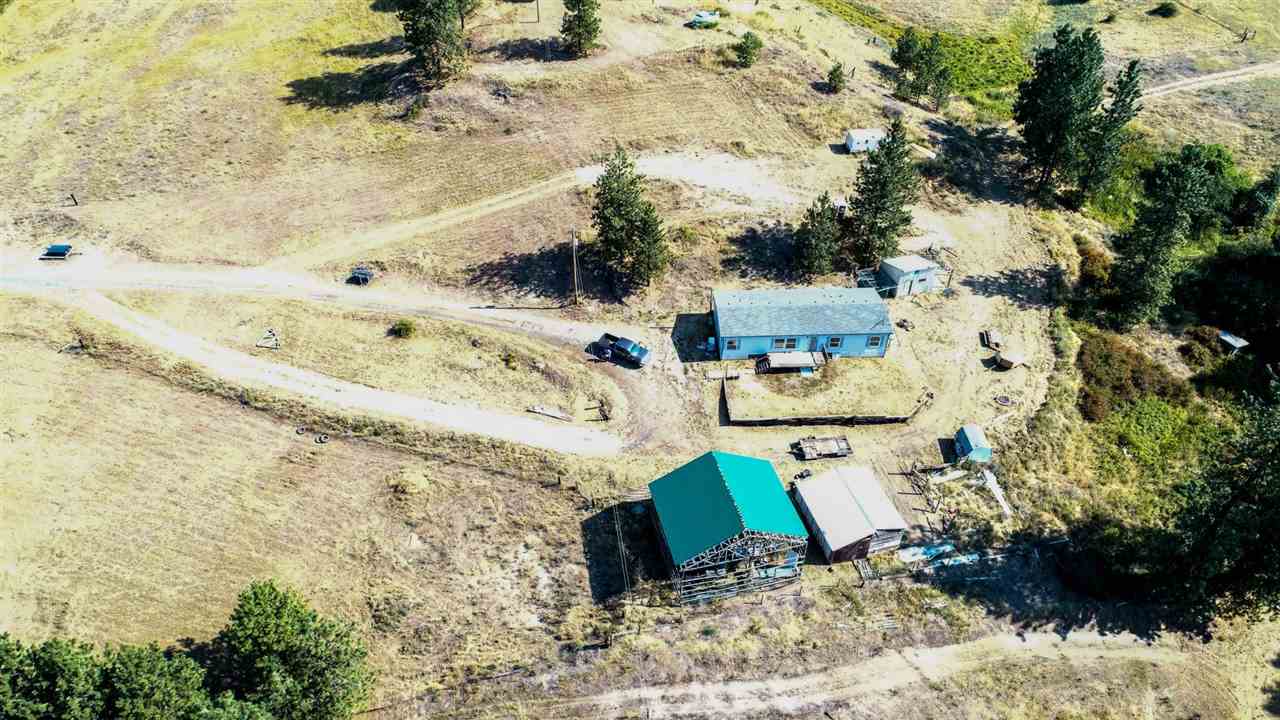 20220 North Holcomb Road Mead, WA 99021 - Photo 2 of 12