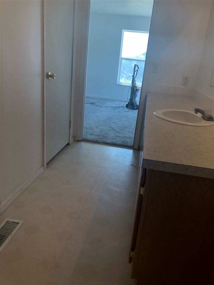 20220 North Holcomb Road Mead, WA 99021 - Photo 10 of 12
