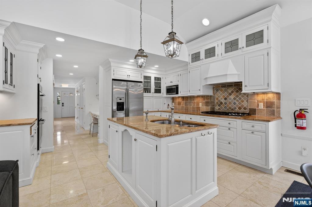 236 White Oak Ridge Road Short Hills, NJ 07078 - Photo 11 of 44