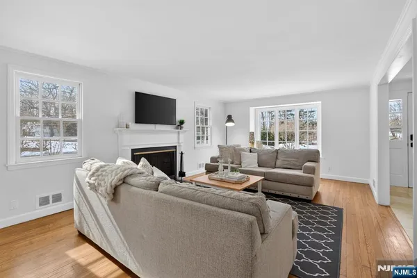 $1,789,000 | 236 White Oak Ridge Road, Short Hills, NJ 07078