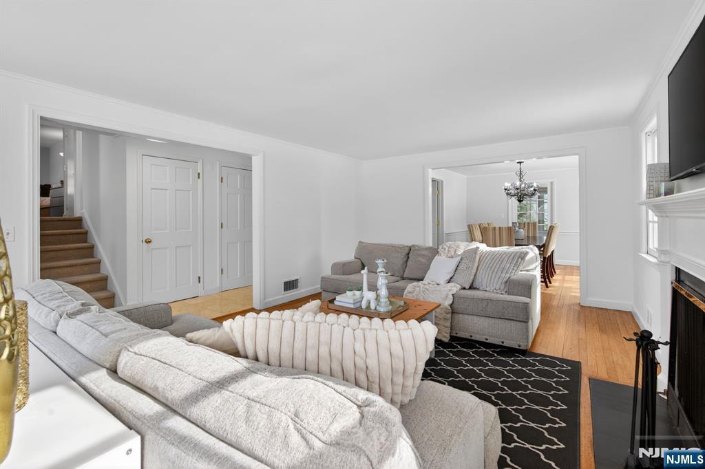 236 White Oak Ridge Road Short Hills, NJ 07078 - Photo 13 of 44