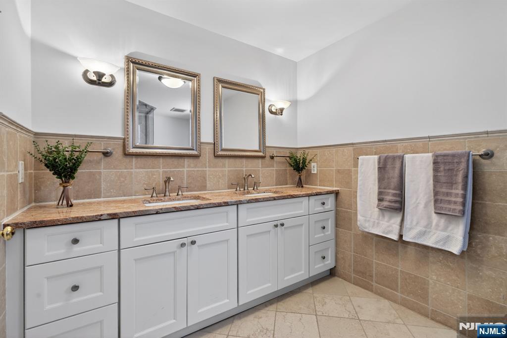 236 White Oak Ridge Road Short Hills, NJ 07078 - Photo 25 of 44