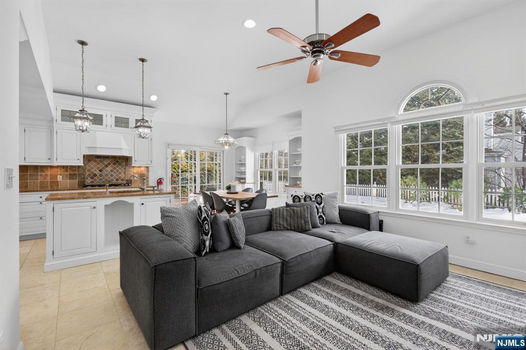 236 White Oak Ridge Road Short Hills, NJ 07078 - Photo 3 of 44