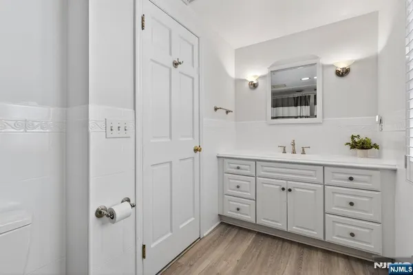 $1,789,000 | 236 White Oak Ridge Road, Short Hills, NJ 07078