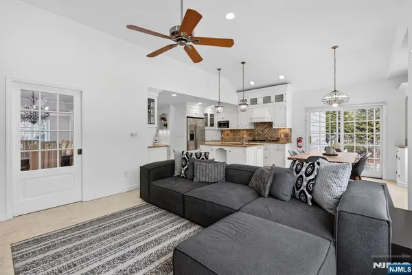 $1,789,000 | 236 White Oak Ridge Road, Short Hills, NJ 07078