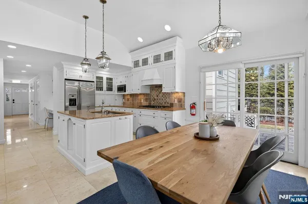 $1,789,000 | 236 White Oak Ridge Road, Short Hills, NJ 07078