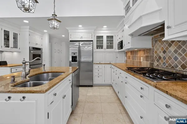 $1,789,000 | 236 White Oak Ridge Road, Short Hills, NJ 07078