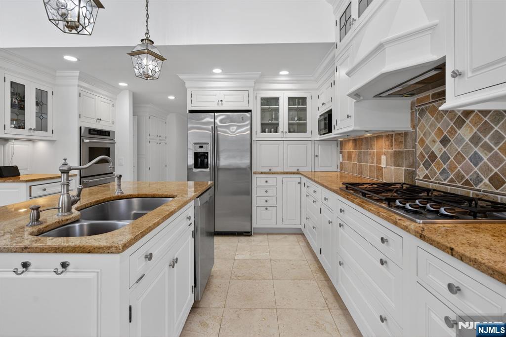 236 White Oak Ridge Road Short Hills, NJ 07078 - Photo 10 of 44