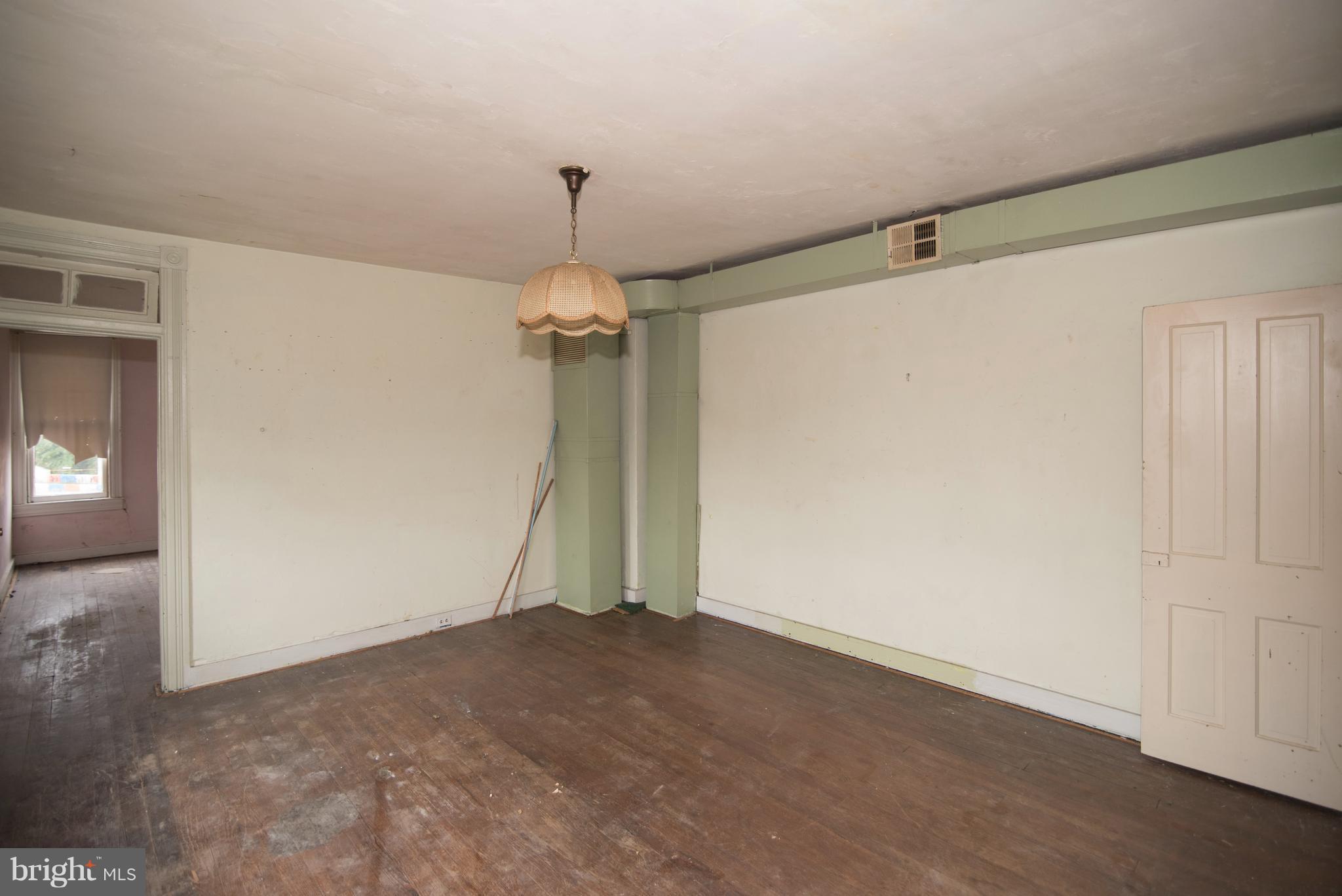3310 Old Frederick Road Baltimore, MD 21229 - Photo 13 of 14 Interior (General)