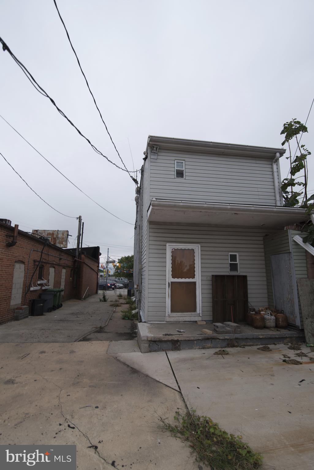 3310 Old Frederick Road Baltimore, MD 21229 - Photo 4 of 14 Exterior (Rear)