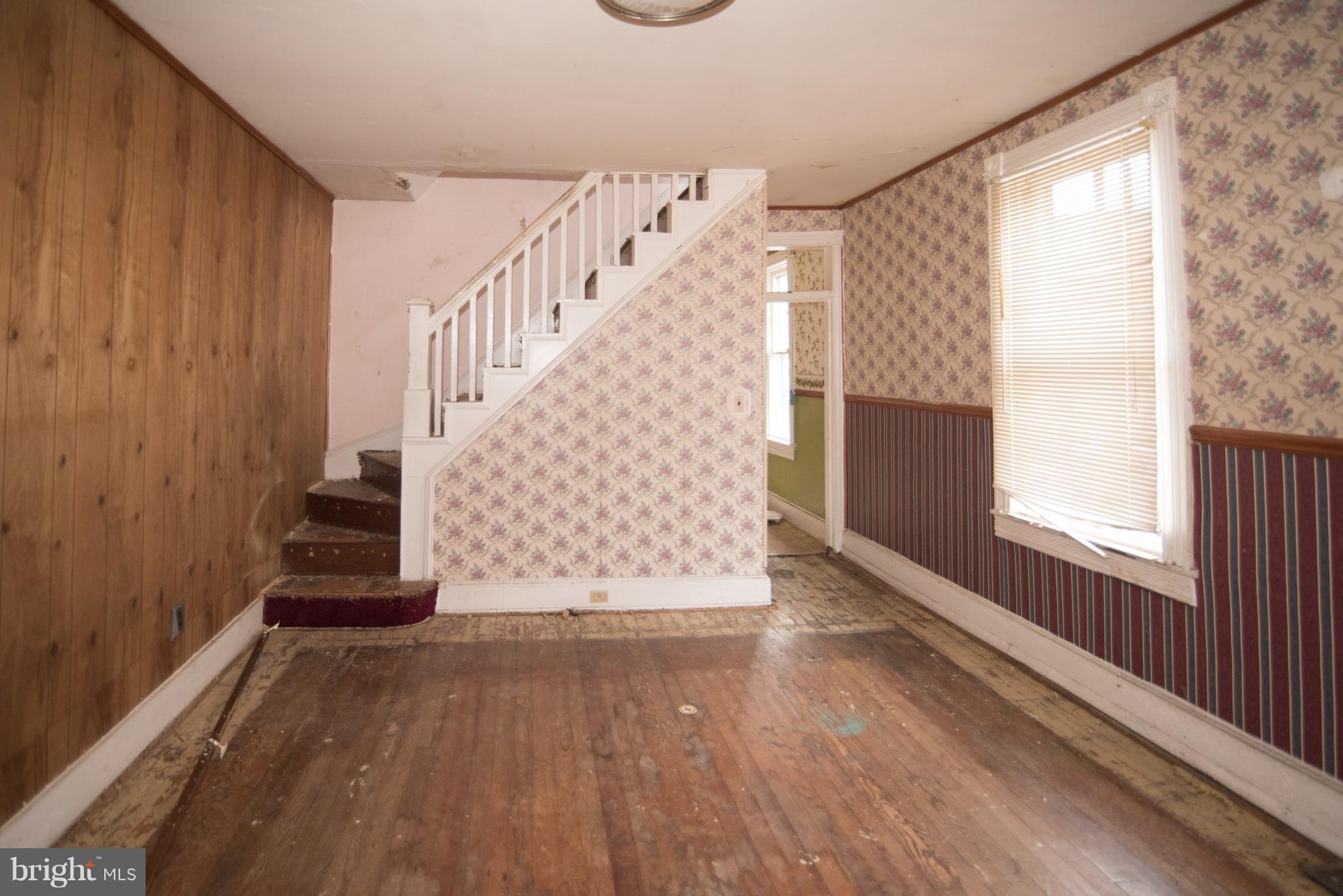3310 Old Frederick Road Baltimore, MD 21229 - Photo 8 of 14 Interior (General)