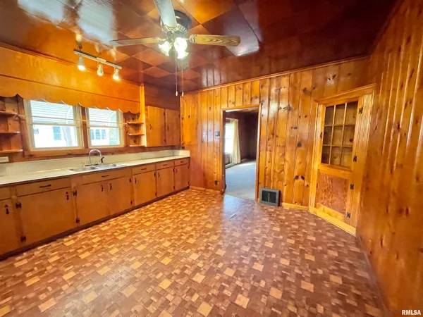 $45,000 | 602 East Main Street, Christopher, IL 62822