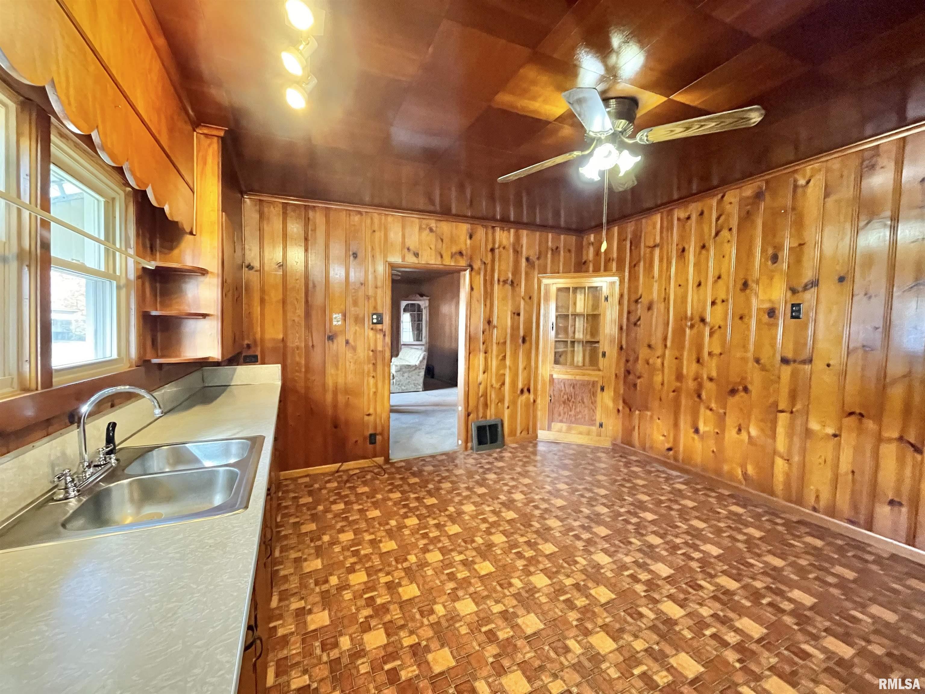 602 East Main Street Christopher, IL 62822 - Photo 10 of 28