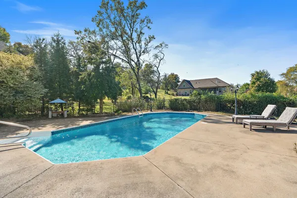 $579,000 | 262 Bayhill Drive, Gallatin, TN 37066