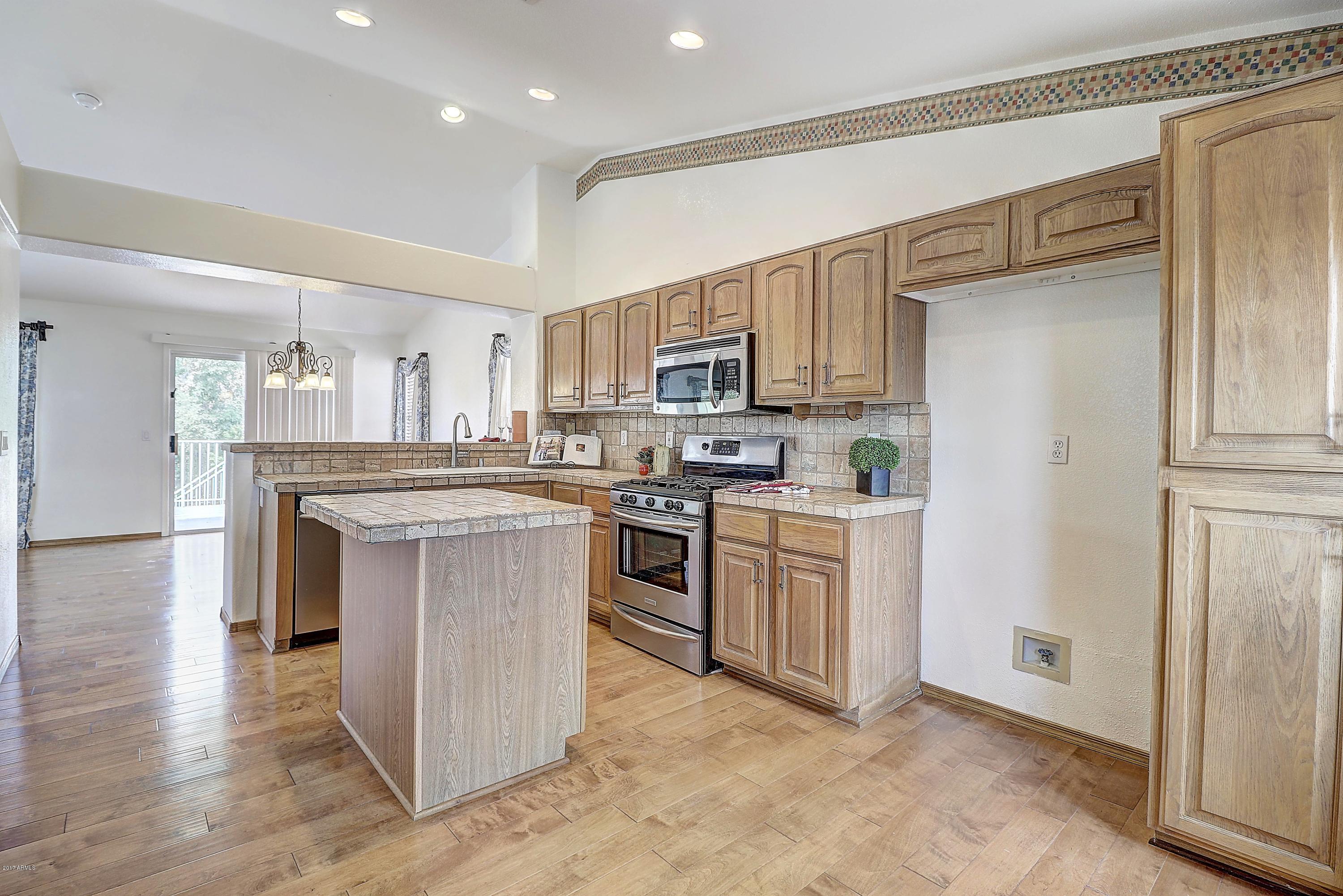 4020 West Cactus Road Phoenix, AZ 85029 - Photo 28 of 47 IMG_2853_4_5_6_7_8_9