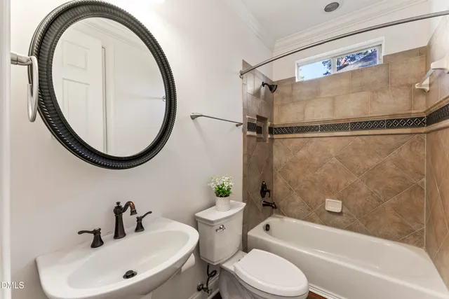 a view of an outdoor space with a yard