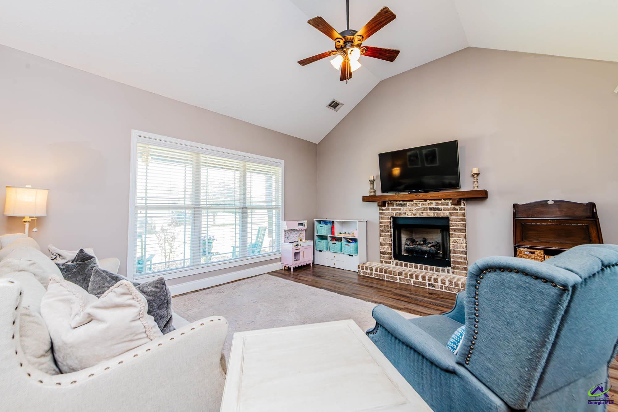 103 Lasseter Lane Perry, GA 31069 - Photo 3 of 34