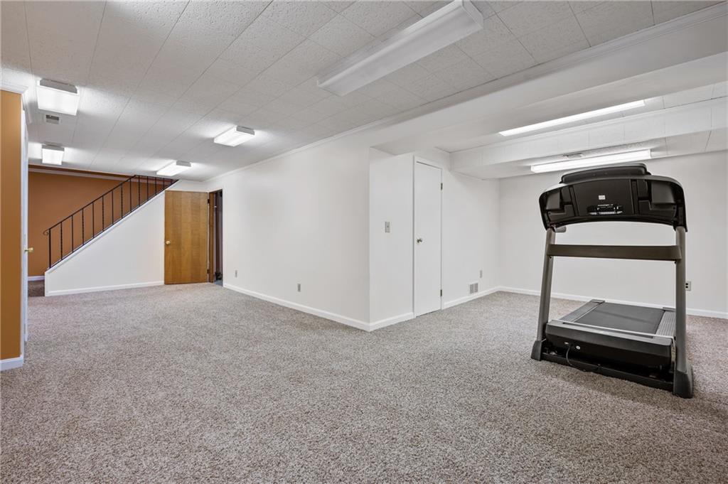 2194 Beulah Road Pittsburgh, PA 15235 - Photo 21 of 25 Gallery Image 21