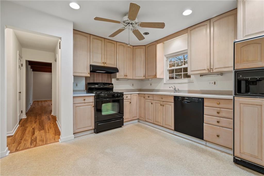 2194 Beulah Road Pittsburgh, PA 15235 - Photo 7 of 25 Gallery Image 7